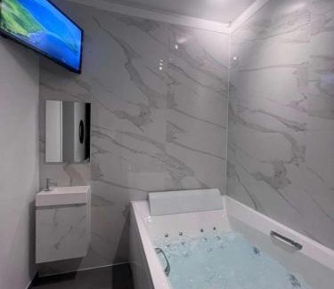 Jemeppe-sur-Meuse Apartment | La Suite Liege