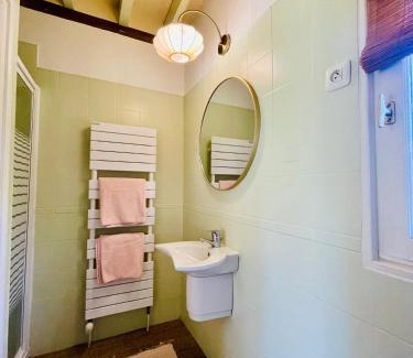 La Ferte-Saint-Aubin House | La Suite St Michel - Chambre privée avec salon