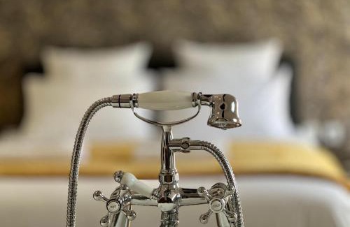 Montlucon Apartment | La Suite - Villa Valmy - Hypercentre - Gare SNCF