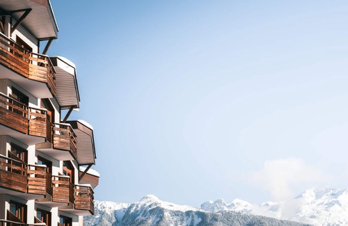 La Perriere Apartment | La Tania: 2 Rooms Cabin, 6 Pers, Balcony, TV, Non-Smoking