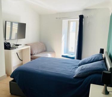 Nimes City Centre Apartment | La Terrasse des Arènes