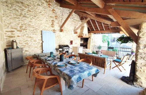 Saint-Bonnet-du-Gard Villa | La Terrasse du Pont du Gard