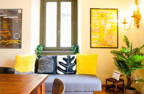 Borgo Dora Apartment | La Terrazza - by HAPPYHOSTORINO