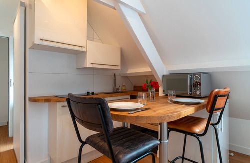 Benodet Apartment | La Timonerie - Studio climatisé à Bénodet, vue mer