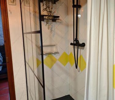 Munas House | La Torre Guest House
