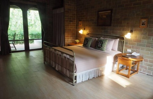 Suan Phueng Hotel | La Toscana Resort