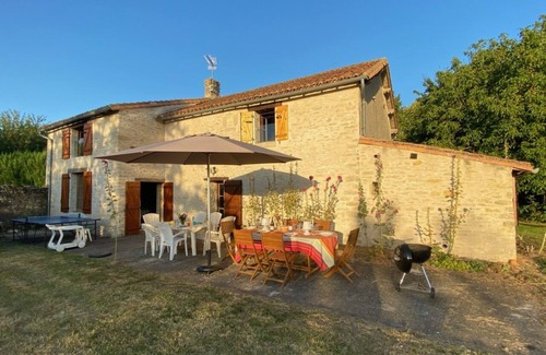 Cherves House | La Touche - Cherves - Gîte