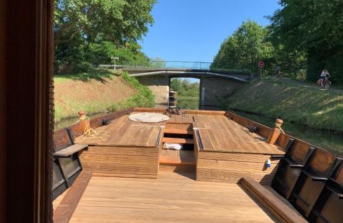 Blain Boat Rental | La Toue de Blain