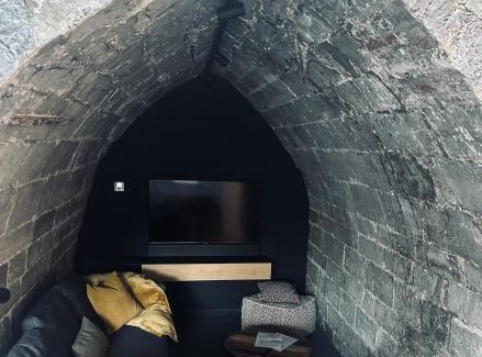 Saint-Laurent House | La Tour