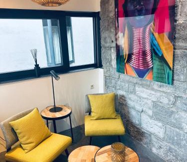 Saint-Laurent House | La Tour