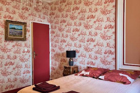Mortain Bed & Breakfast | La tour cachée