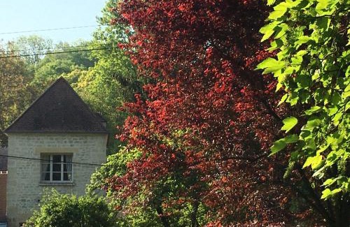 Rousseloy Apartment | La Tour de Flandre