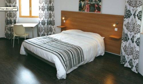Mairieux Hotel | La Tour Des Lys