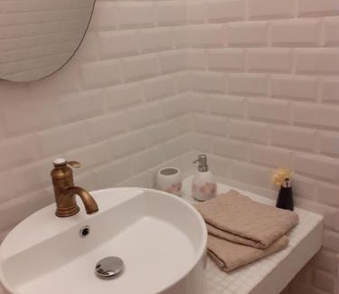 Montluel Bed & Breakfast | La Tour Mandot