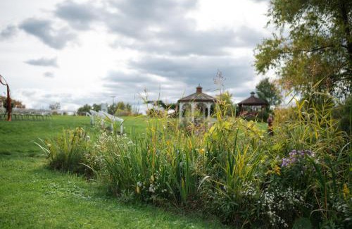 South Hill Hotel | La Tourelle Inn & Spa