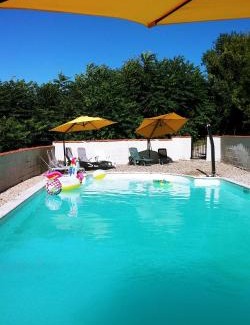 Nanteuil-de-Bourzac House | La Tranquillité, Le Calme