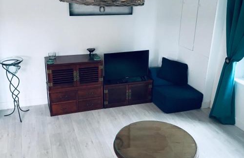 Noyers Saint Martin House | La Treille