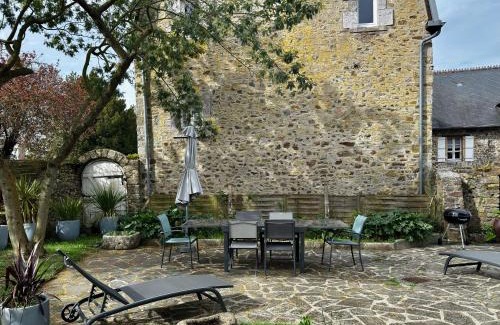 Agon-Coutainville House | La Triolette, maison chaleureuse, indépendante et refaite à neuf dans le Vieux Coutainville, tourisme ou télétravail