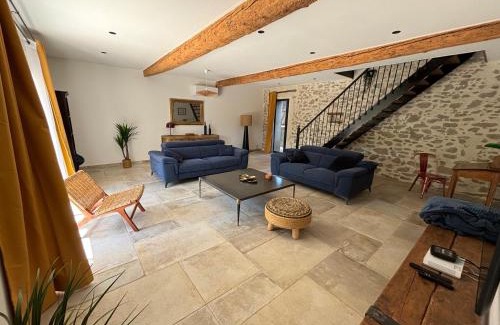 Carcassonne House | La Vade