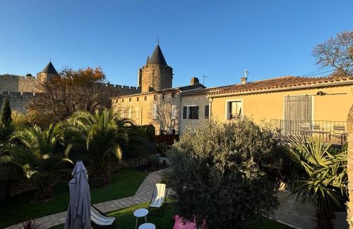 Carcassonne House | La Vade