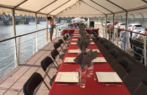 Namur Boat Rental | La Valse Lente