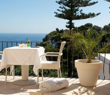 Capri Hotel | La Vega