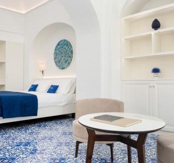 Capri Hotel | La Vega