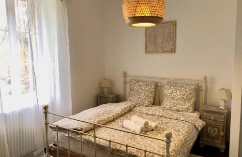 Saint-Antoine-de-Breuilh Bed & Breakfast | La Vergnotte B & B