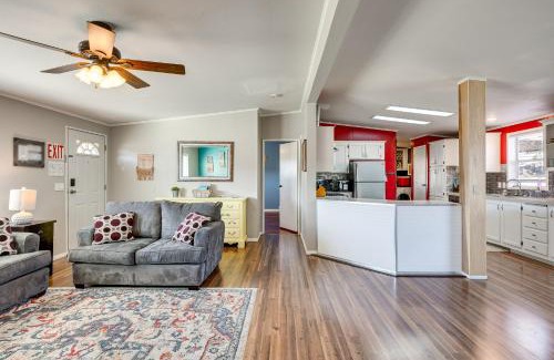 La Verkin House | La Verkin Home with Yard, Covered Patio and Grill