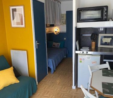 Lamalou-les-Bains Apartment | La vie en bleu