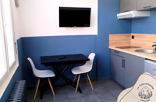 Lens Apartment | La vie en bleu - Lens