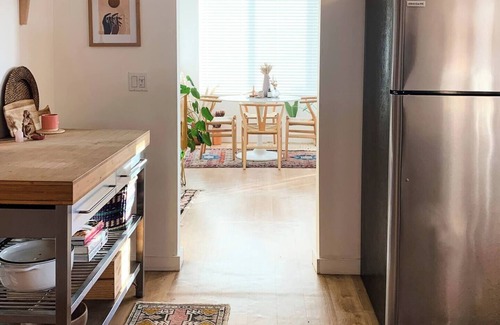 Los Angeles Apartment | La Vie en Rose 2n