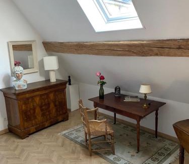 Saint-Martin-des-Champs Bed & Breakfast | La Vigne dorée