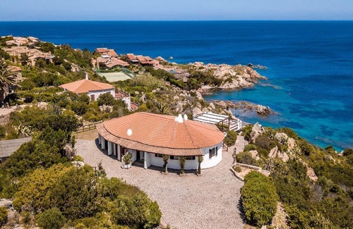 Villaggio Piras Villa | La Villa al Piras - fabulous villa with private access to the sea