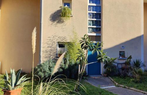 Beauchastel House | La Villa Bleue