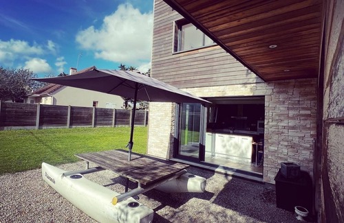 Saint-Germain-sur-Ay House | La Villa Case-bi, Profitez en Famille de ce Magnifique Logement