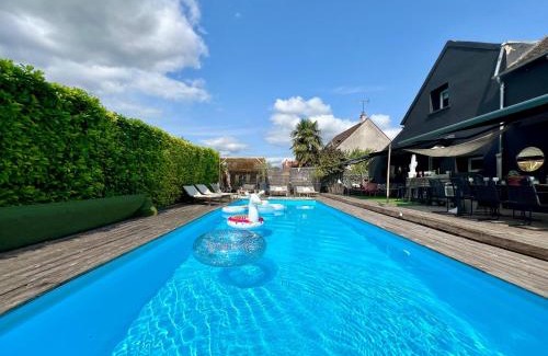 Moret-Loing-et-Orvanne House | La Villa d'ElodibiZa, 45mn de Paris en train avec piscine !