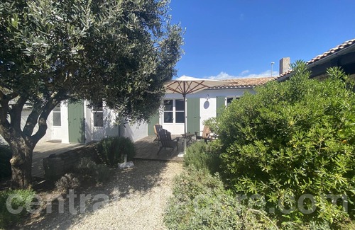 Les Portes-en-Re House | La villa de Hurlevent : for up to 8 people