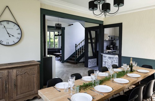 Forges-les-Eaux Villa | La Villa de l'Etoile with private Jacuzzi heated to 37 ° C