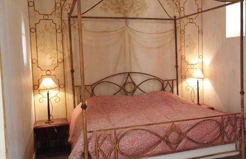 Savigne-lʼEveque House | La Villa des Arts