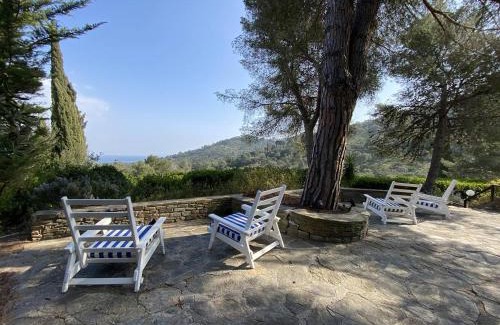 Cap Benat Villa | La Villa des Pins à Benat