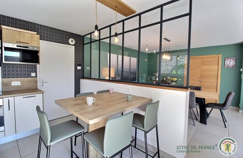 Binic House | La Villa du Château Croc