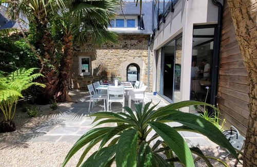 Perros-Guirec Villa | La villa du port · La villa du port - pool and spa