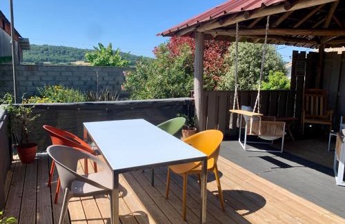 Lahontan House | La villa Jeanne- Charmante maison avec très belle terrasse couverte à 10 min du centre de Salies de Bearn