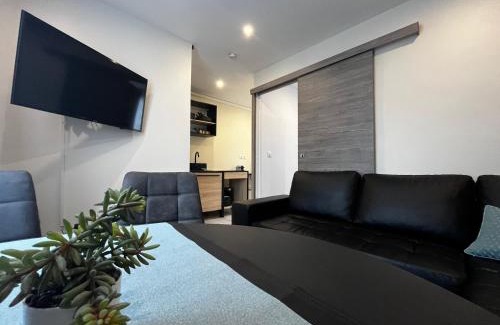 Blonville-sur-Mer Apartment | La Villa l'Oiseau Bleu proche de la plage et de Deauville ! Awards 2025