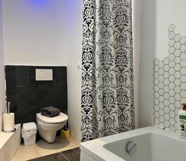 Blonville-sur-Mer Apartment | La Villa l'Oiseau Bleu proche de la plage et de Deauville ! Awards 2025
