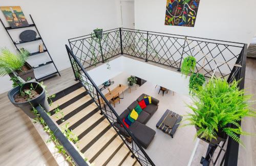 Orgeres House | La Villa Pop Steel - maison avec 4 chambres