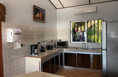 El Cerro Apartment | LA VISTA -5 MINUTES AWAY FROM LA MARINA PEZ VELA IN QUEPOS