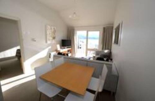 Akaroa Apartment | La Voyageur Waterfront Apartments by AVI