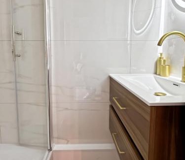 Trevoux Apartment | La White box